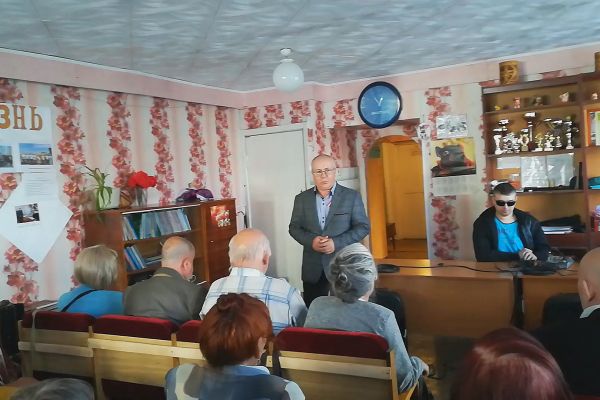 Михаил Тихонов