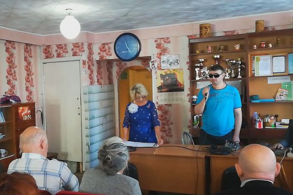 Владислав Леонтьев