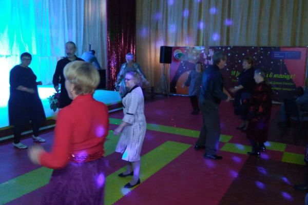 «Дискотека 50 » в рамках проекта «И раз и два и в танце »