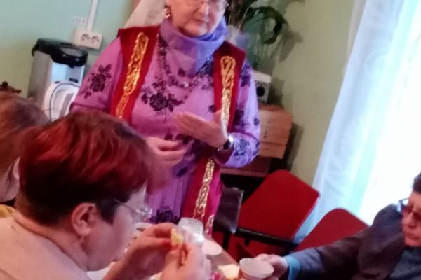 Хисматулина Аниса читает отрывок из Корана