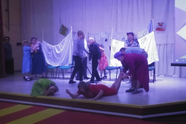 Театральная постановка  «Нервные люди»
