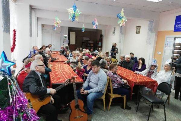 Зал со зрителями