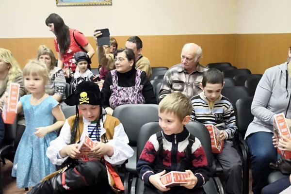 Новогодний утренник для детей 