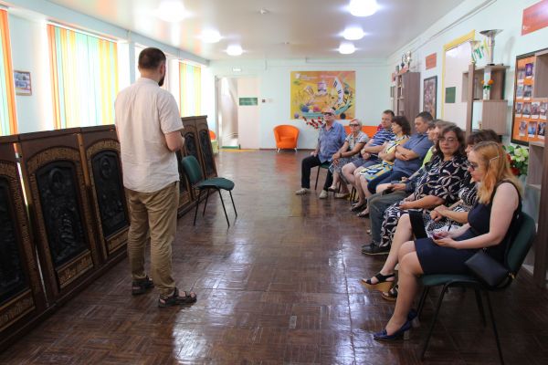 Выставка резных икон «Прикосновенный образ»
