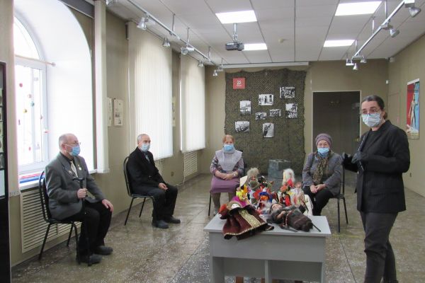 Выставка - «Такие разные куклы»