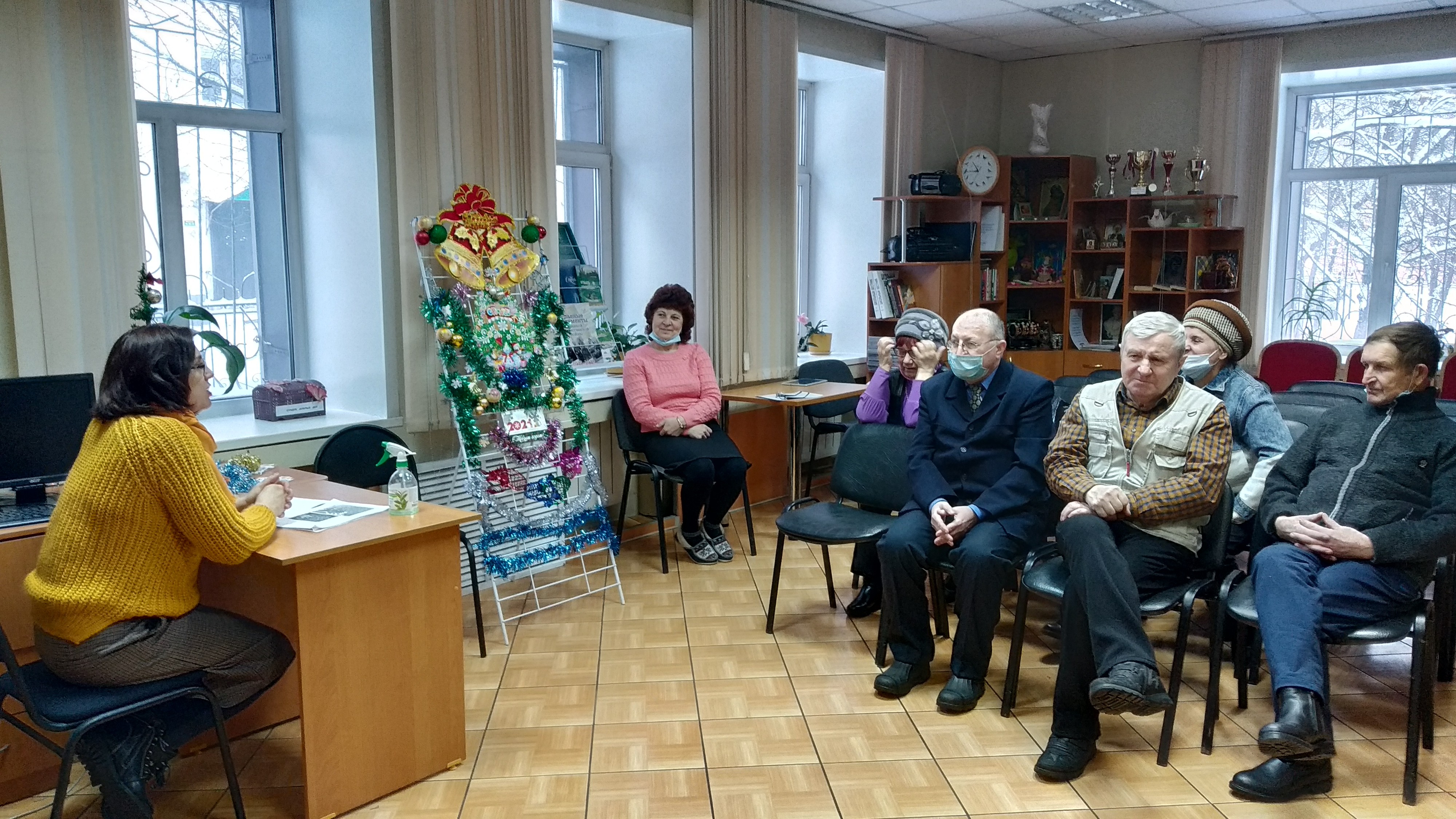 познавательно - развлекательный час «Рождество в литературе»