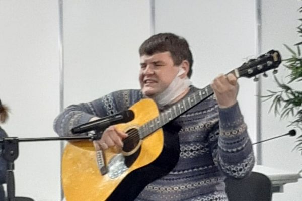 на фото Илюхин Артем