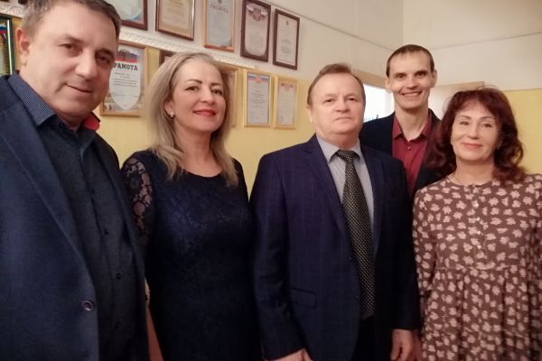 Вокальная группа с клуба «Луч»