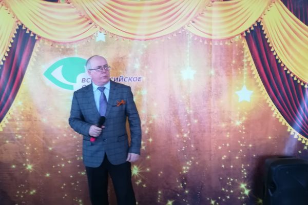 Михаил Тихонов