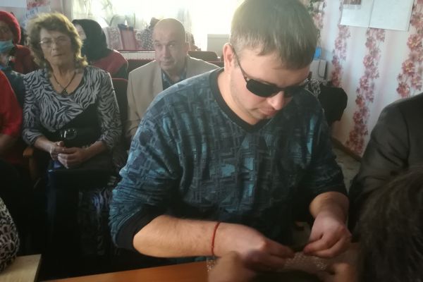 В. Леонтьев