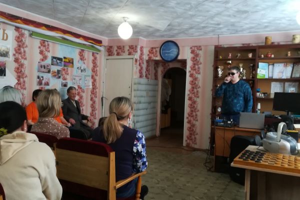 В. Леонтьев
