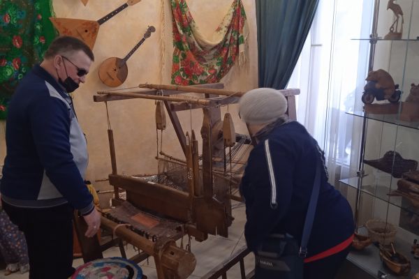 презентацию книги «Горняцкая история Осинников»