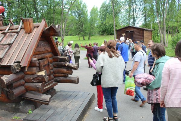 Туризм с целью отдыха в Зенковском парке г Прокопьевск
