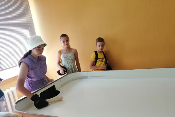 Детское восприятие настольного тенниса для незрячих 
