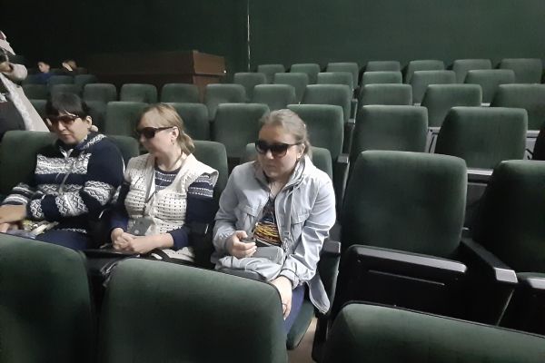 просмотр кинофильма «Нахимовцы» с тифлокомментированием 