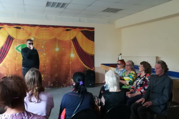 Владислав Леонтьев