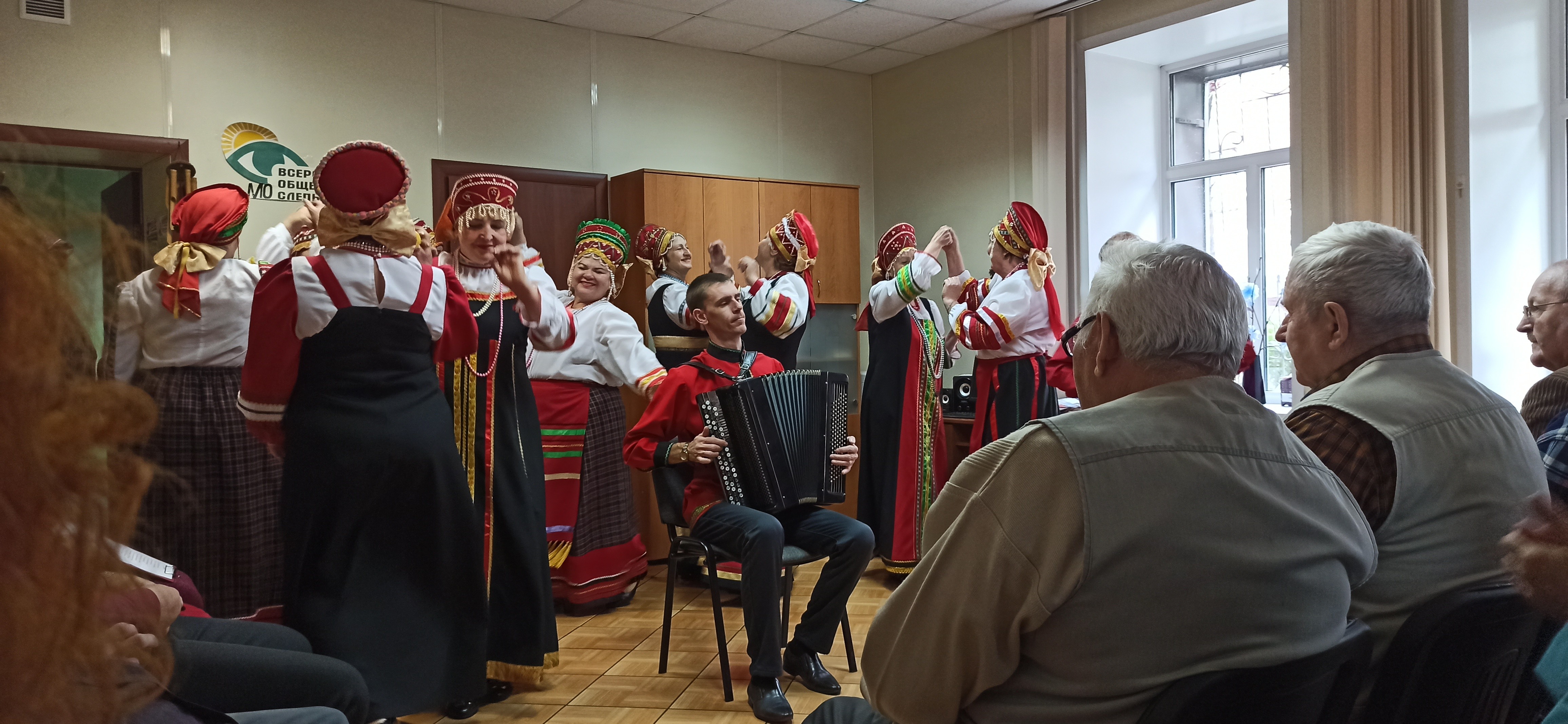 праздничный концерт, посвященный дню уважения старшего поколения