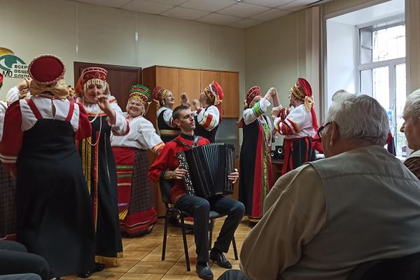 праздничный концерт, посвященный дню уважения старшего поколения 