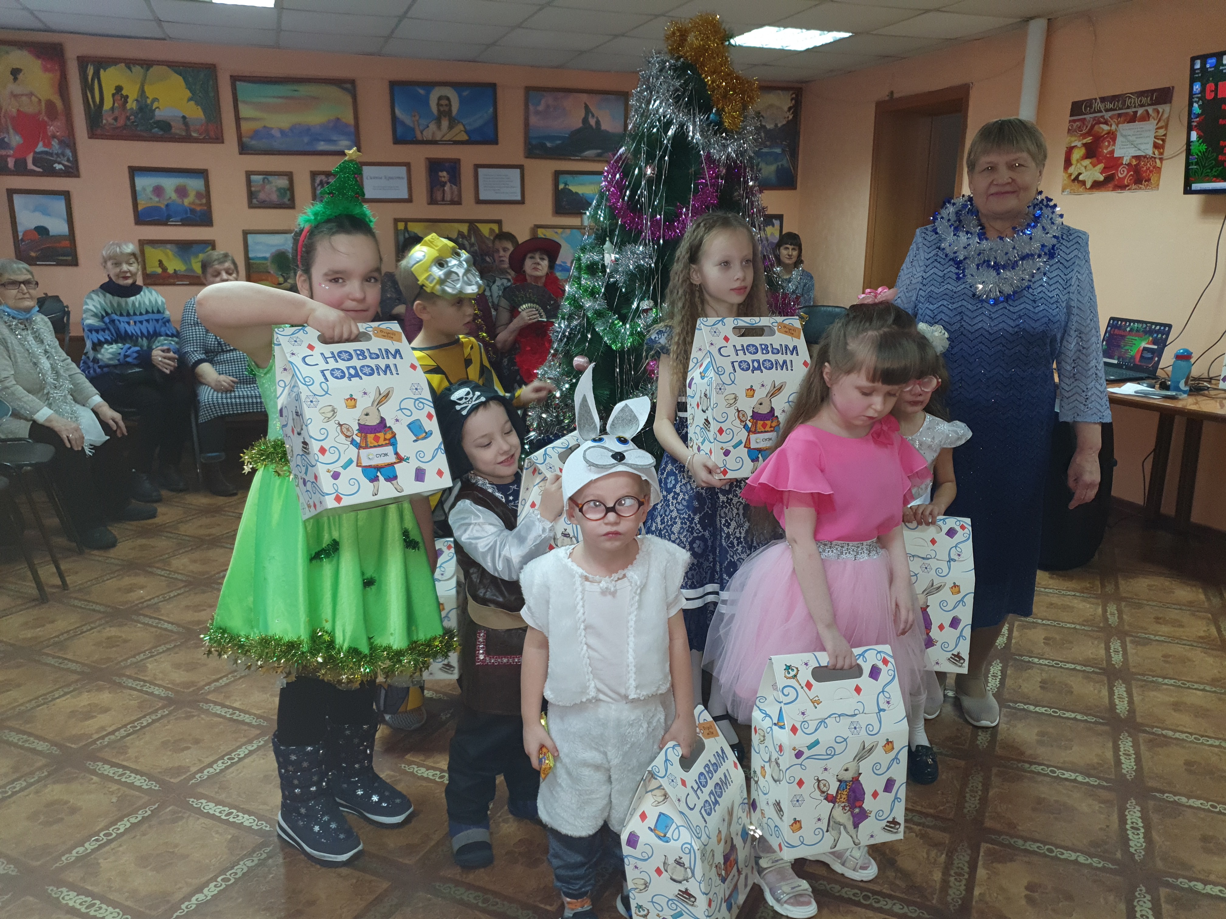 Новогодний праздник для детей и взрослых