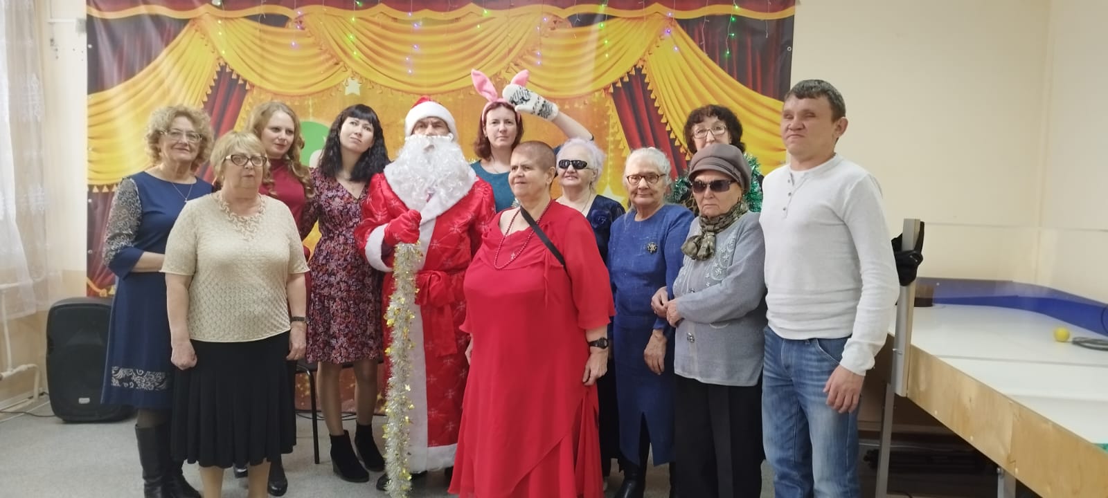А у нас Новый год Елка в гости завет