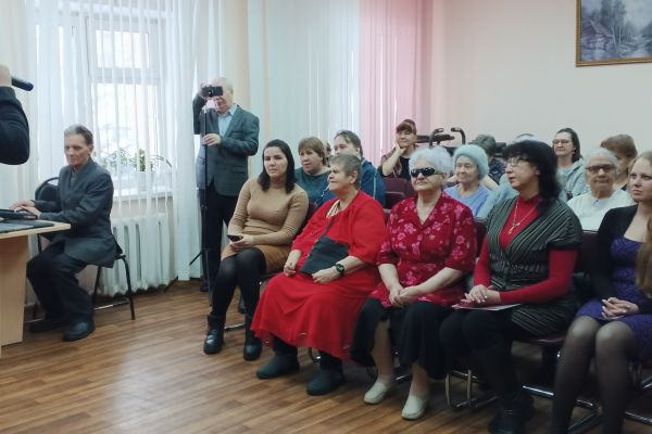 Вид на зал