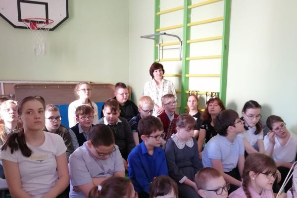 выступление Театральной студии «Светлячки» Новокузнецкой МО ВОС