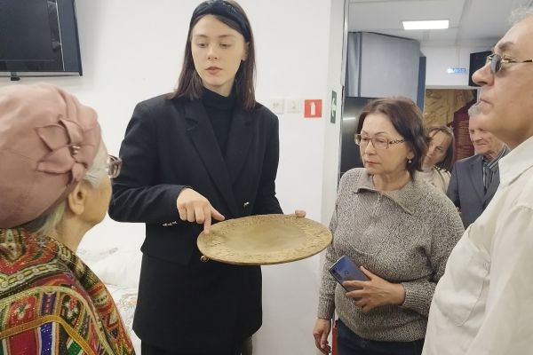 блюдо в музее
