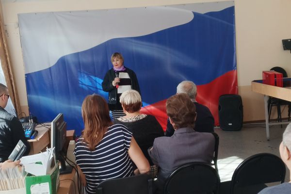«Где песня льется, там легче живется»