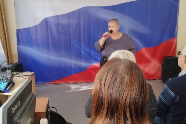 «Где песня льется, там легче живется»