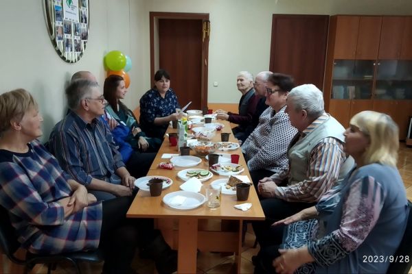 музыкально-развлекательная программа ко Дню пожилого человека «В нашем сердце всегда весна и душа молода» 