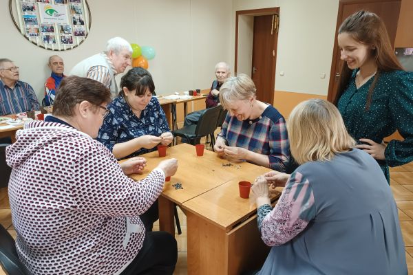 музыкально-развлекательная программа ко Дню пожилого человека «В нашем сердце всегда весна и душа молода» 