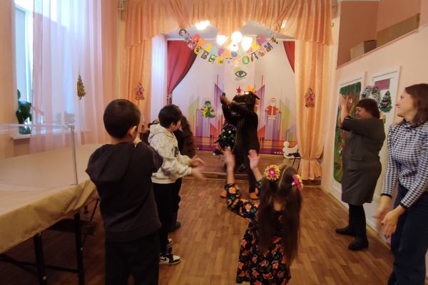 утренник для детей «На поиски Деда Мороза»