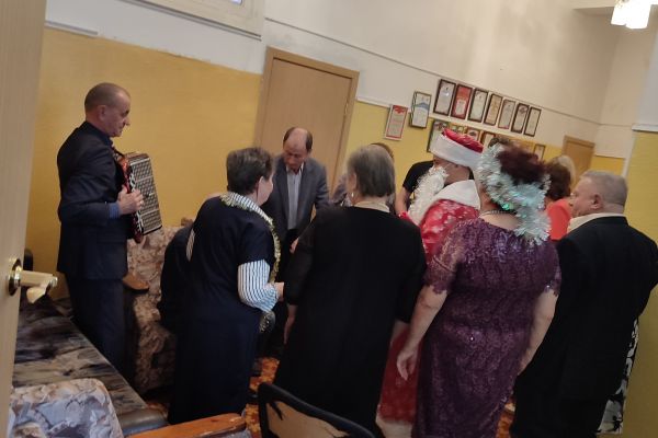 новогодний утренник для взрослых 