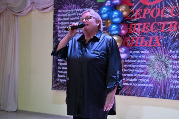 dsc-5708A26A9A6B-0B06-DE94-9B51-6EB6806DEE1E.jpg